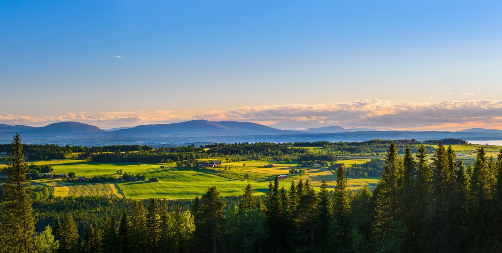 Frösön: En Tidsresa i Jämtlands Hjärtland