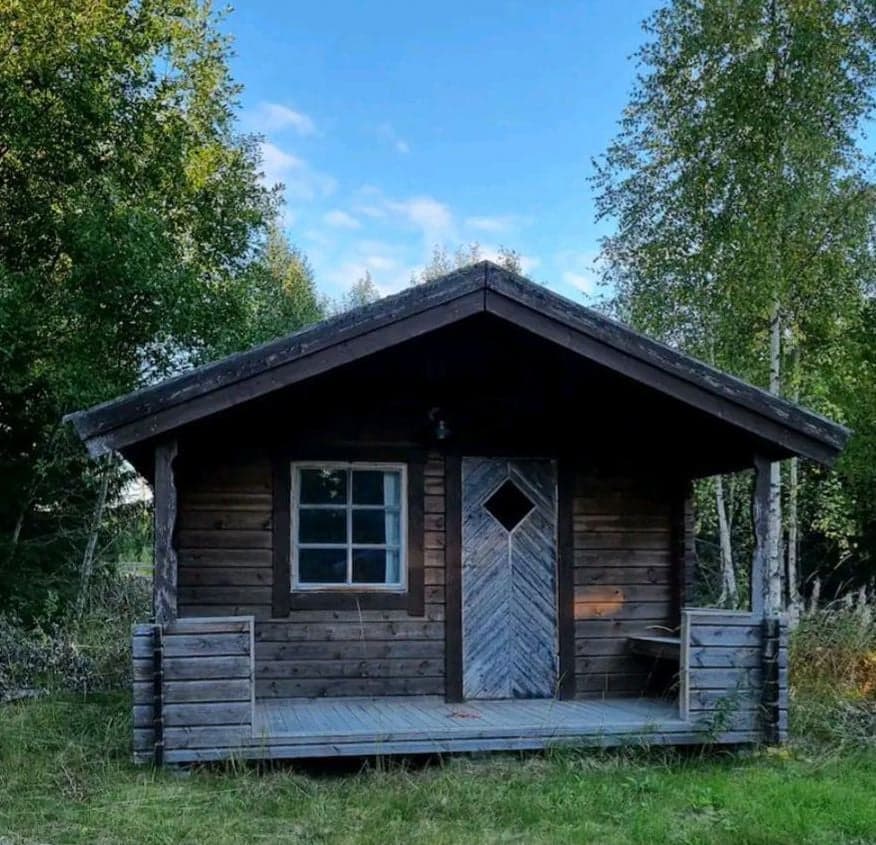 Ovanåns Gårds Stugby: Modernt boende i historisk lantmiljö
