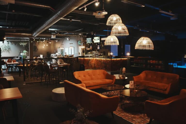 Strikeout Bar & Restaurang: Värmländsk puls i Torsby