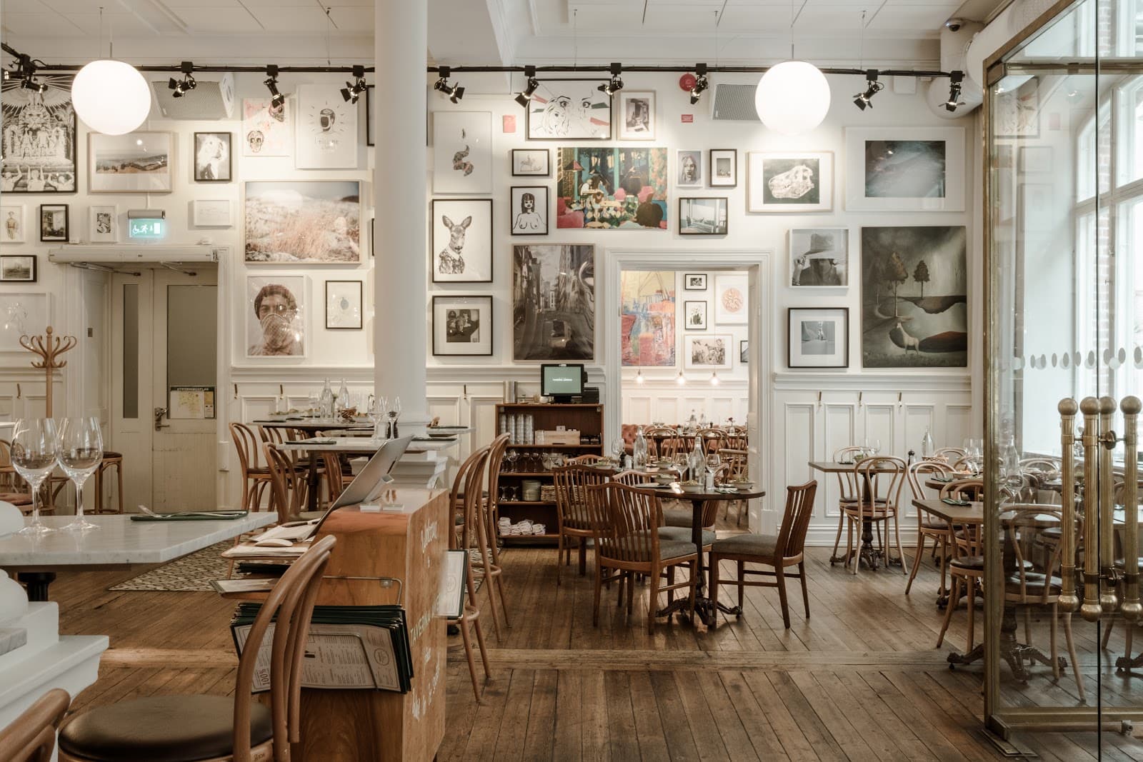 Taverna Averna: Göteborgs hamnhistoria och globala smaker