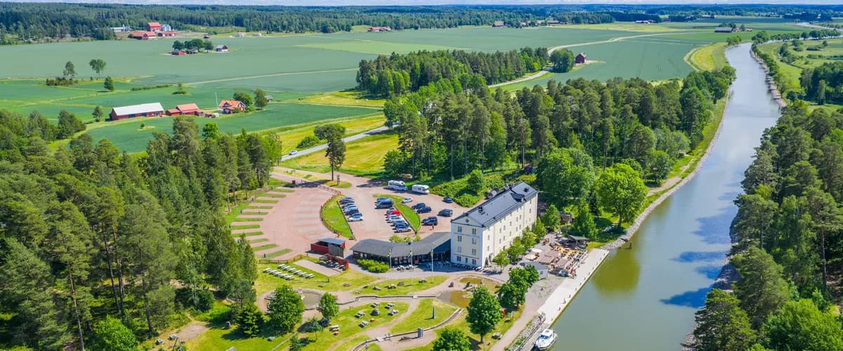 Norrkvarns Kanalplats: Lugn vid Göta Kanal