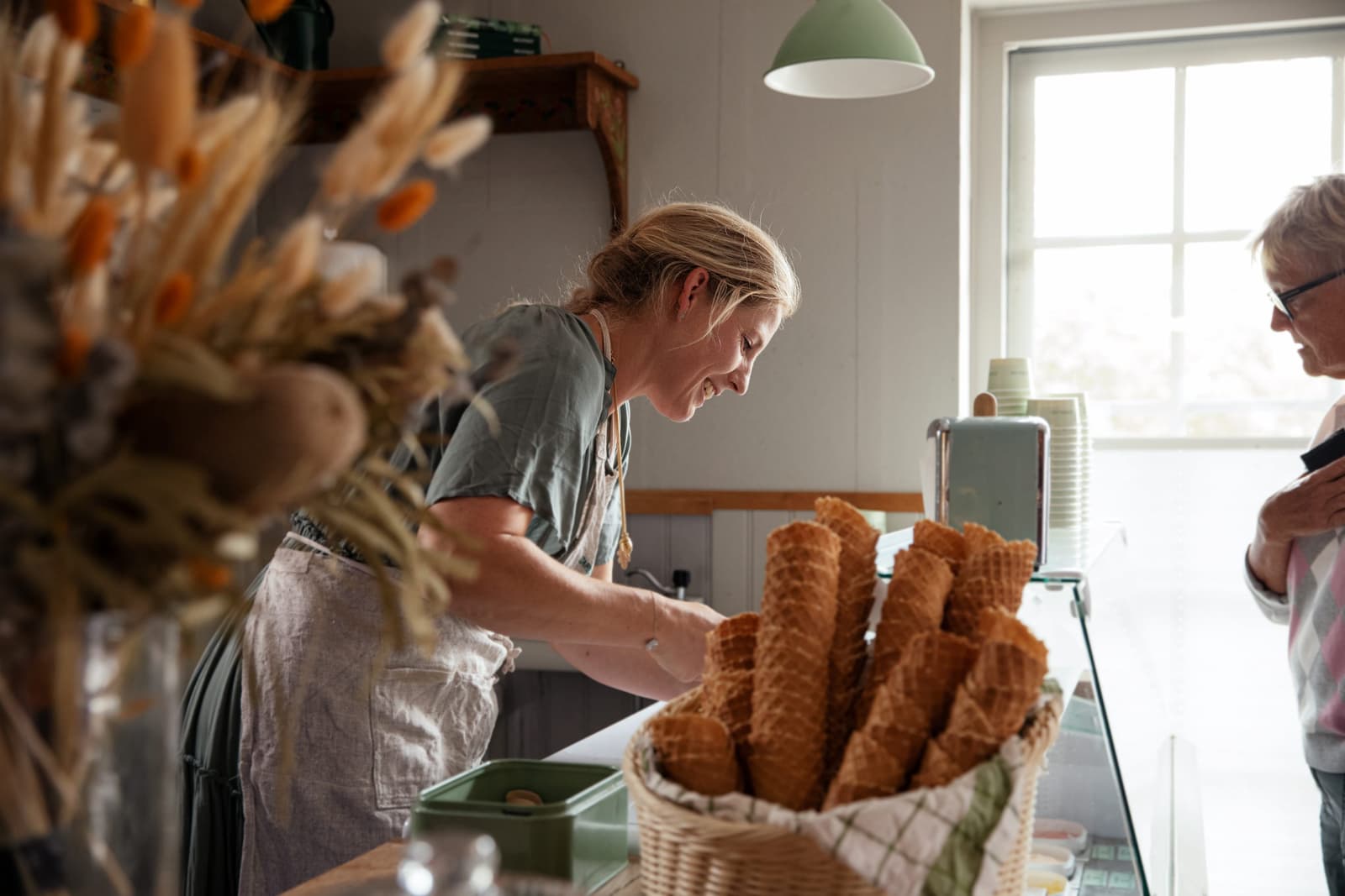 Stafsäter Gårdsglass: Hantverksmässig glass i naturskön Östgötamiljö