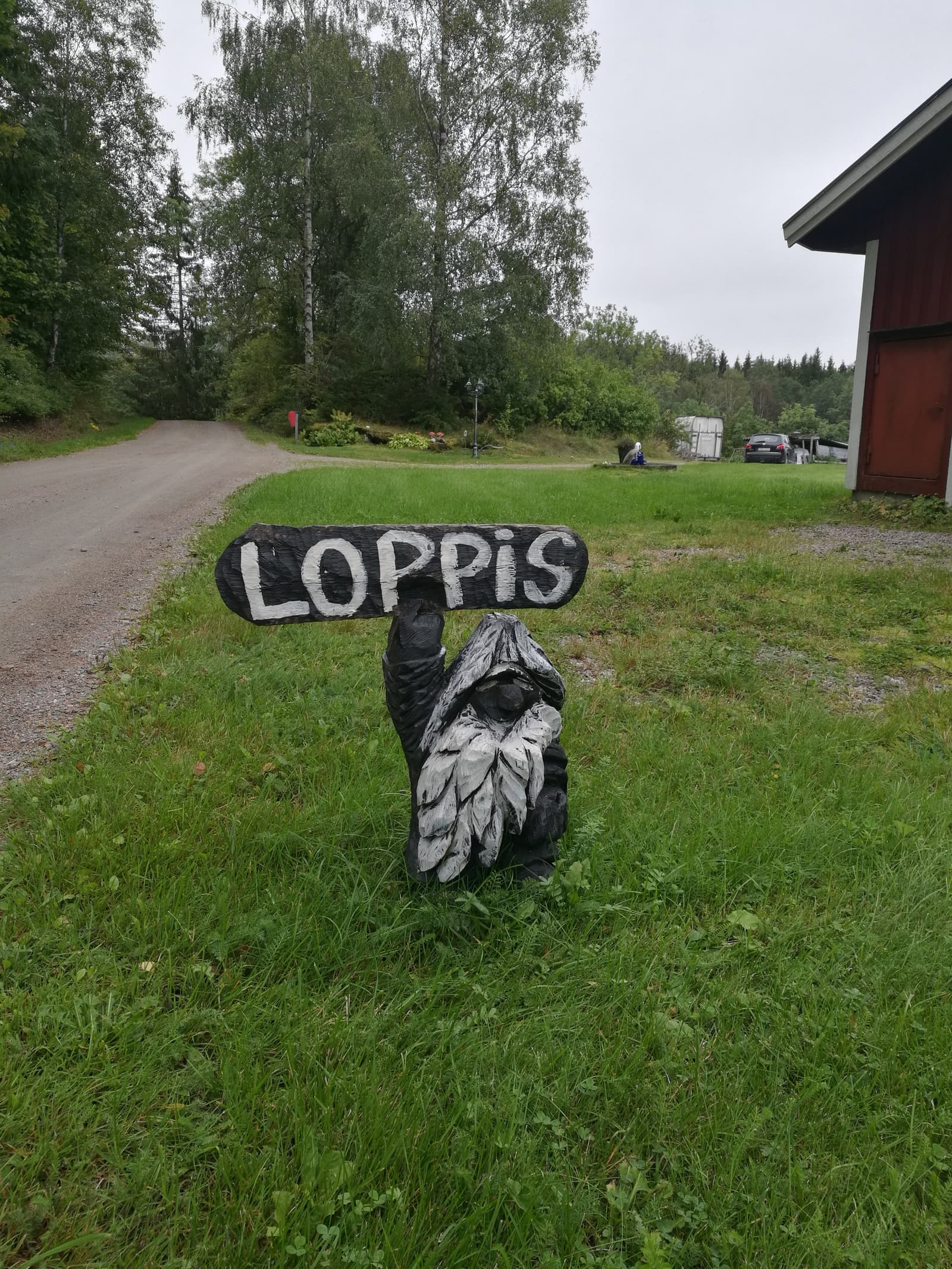 Torvstugan: En skattkista av svensk design och lokalt hantverk