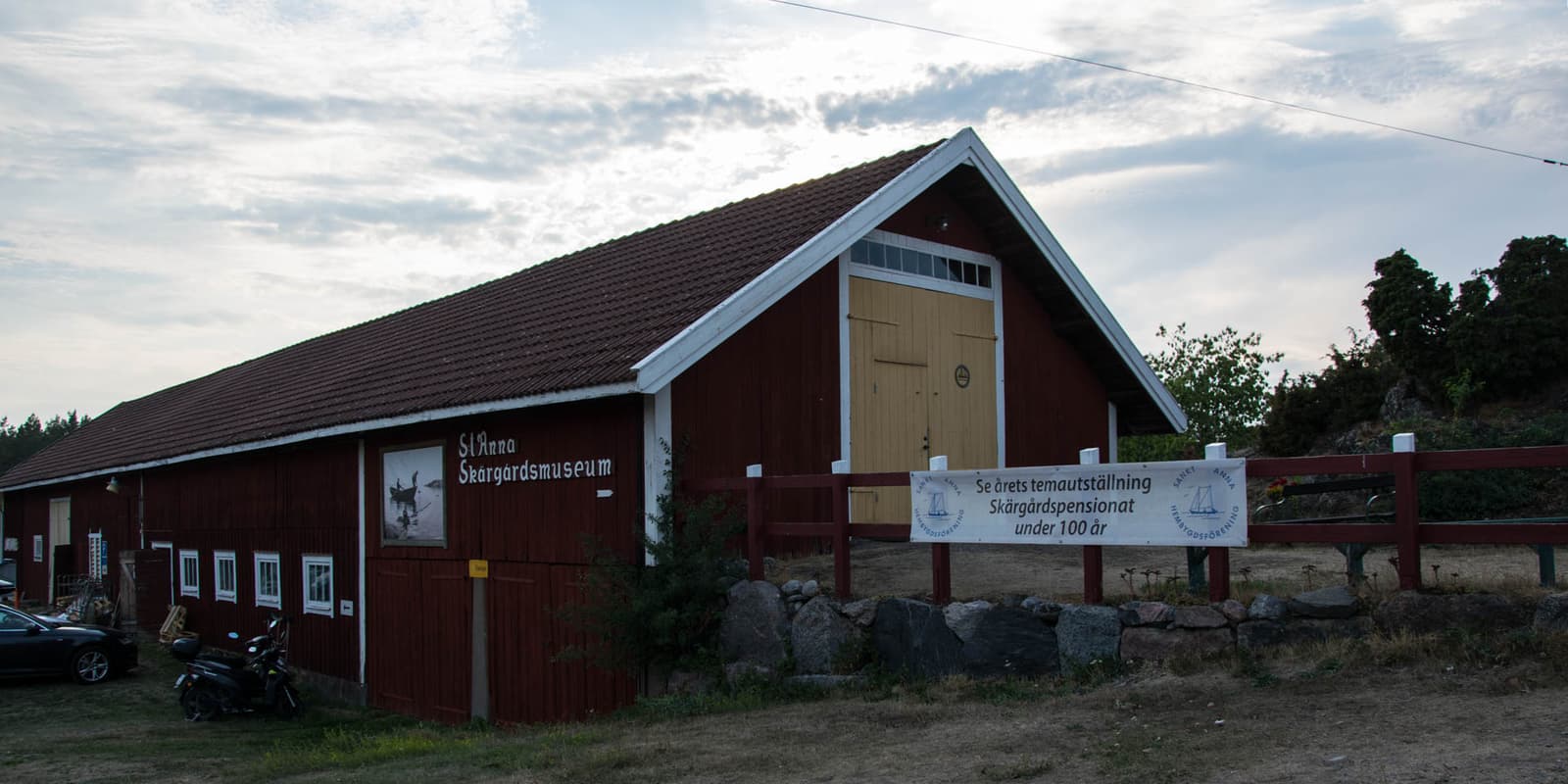 Skogssafari med Land Rover: Utforska Östergötlands vildmark