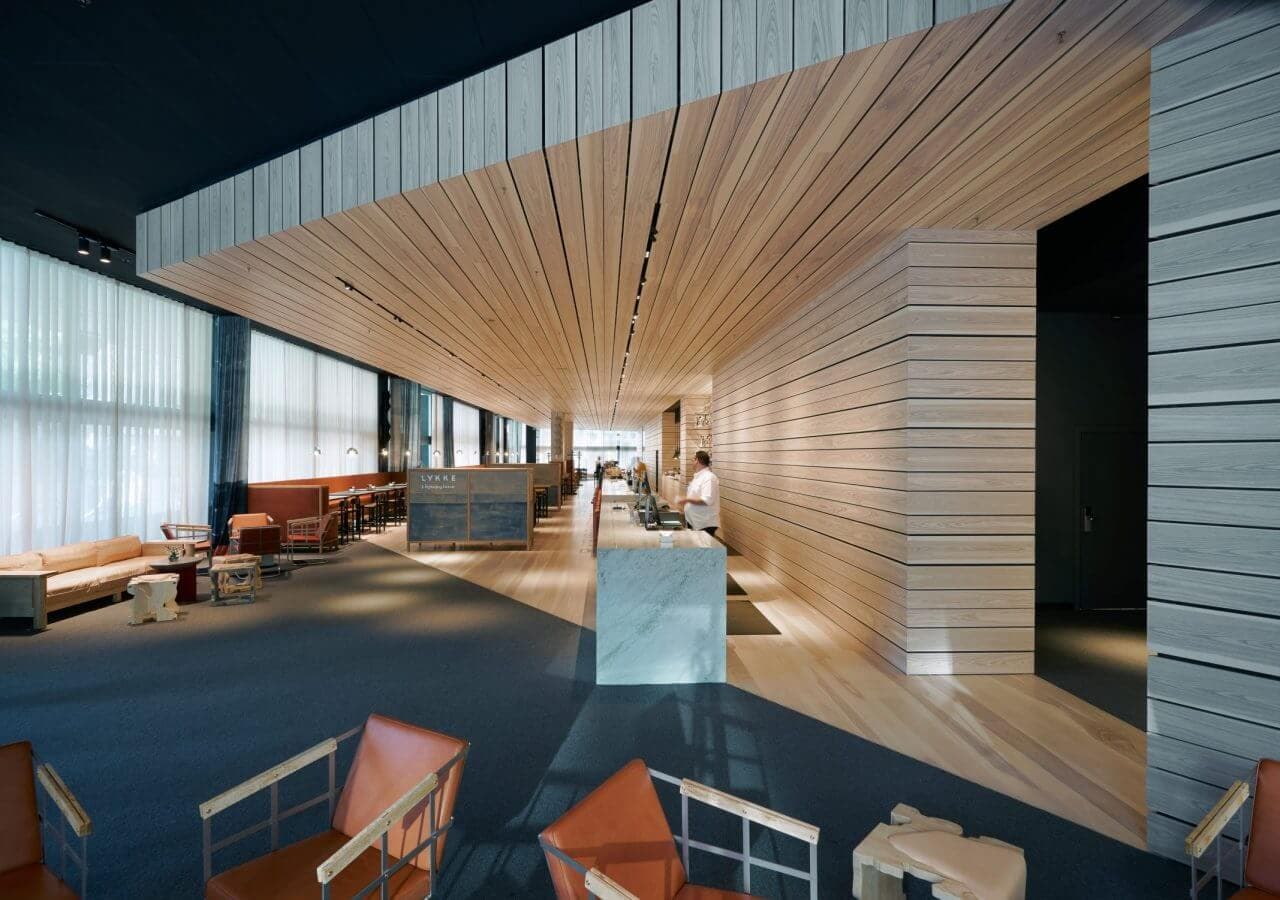 Nordic Light Hotel – En symfoni av ljus och stil mitt i huvudstaden