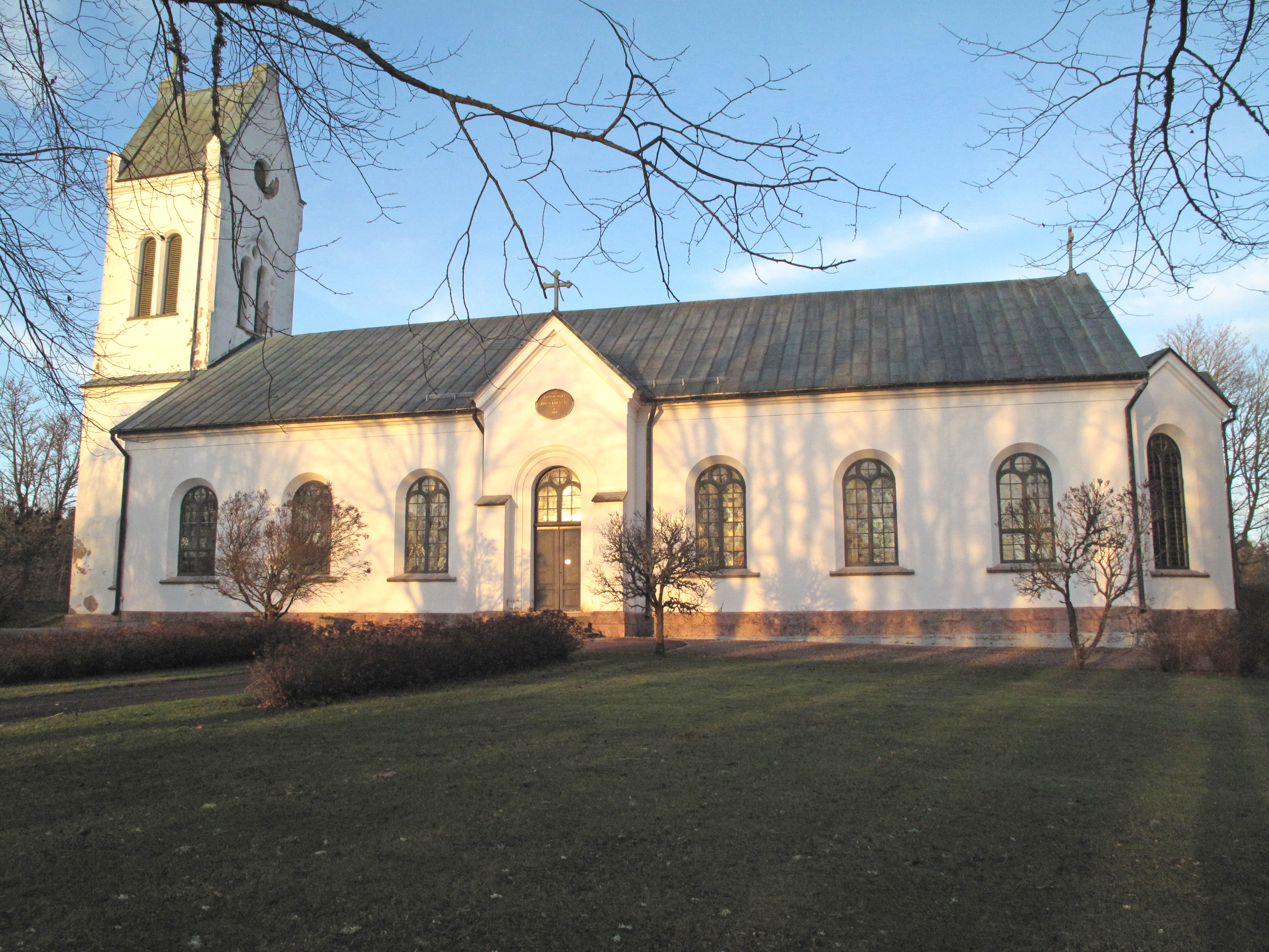 Ullervads kyrka – En historisk pärla vid Tidan