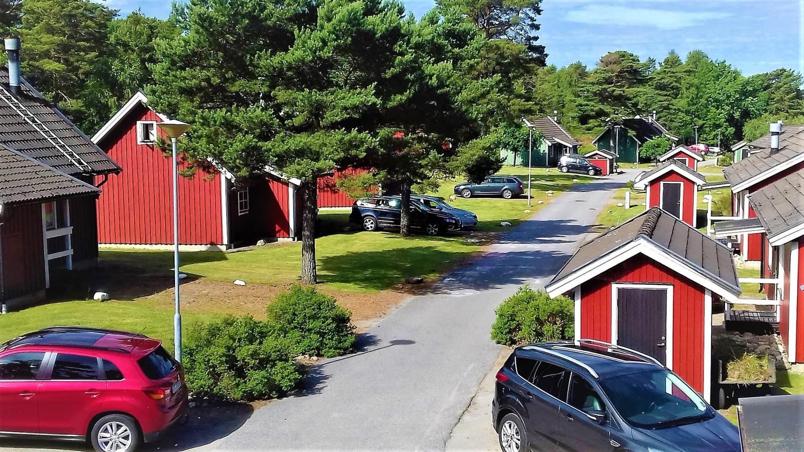 Seglarbyn: Bo vid hamnen vid Västra Götalands kust