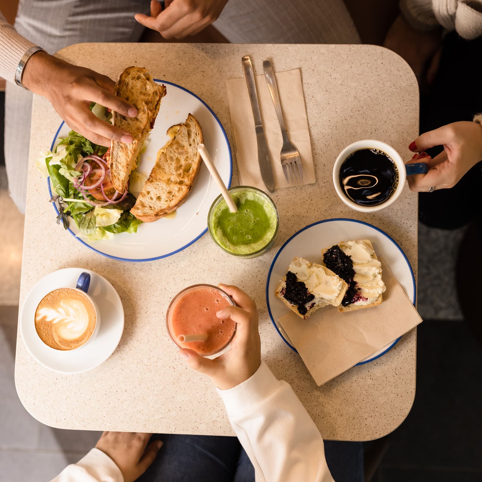 Waynes Coffee, Gävleborg: En mysig paus i Hudiksvall