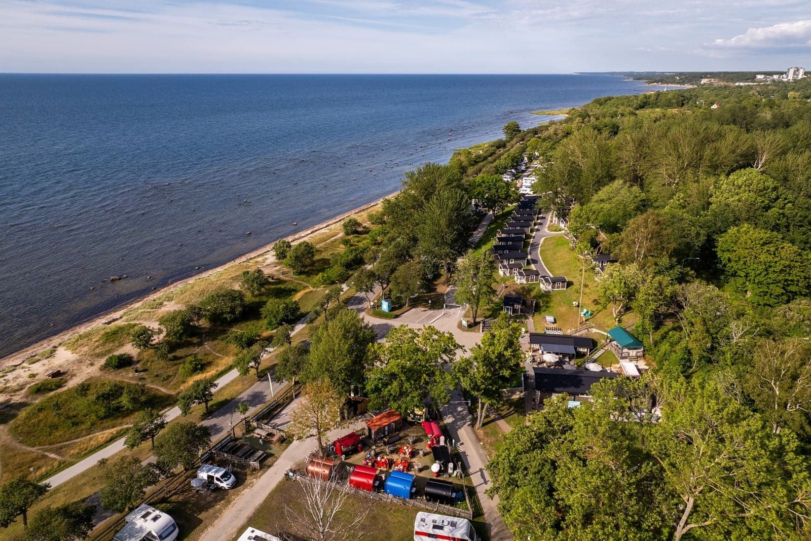Visby Strandby: Porten till Gotlands puls och havets ro