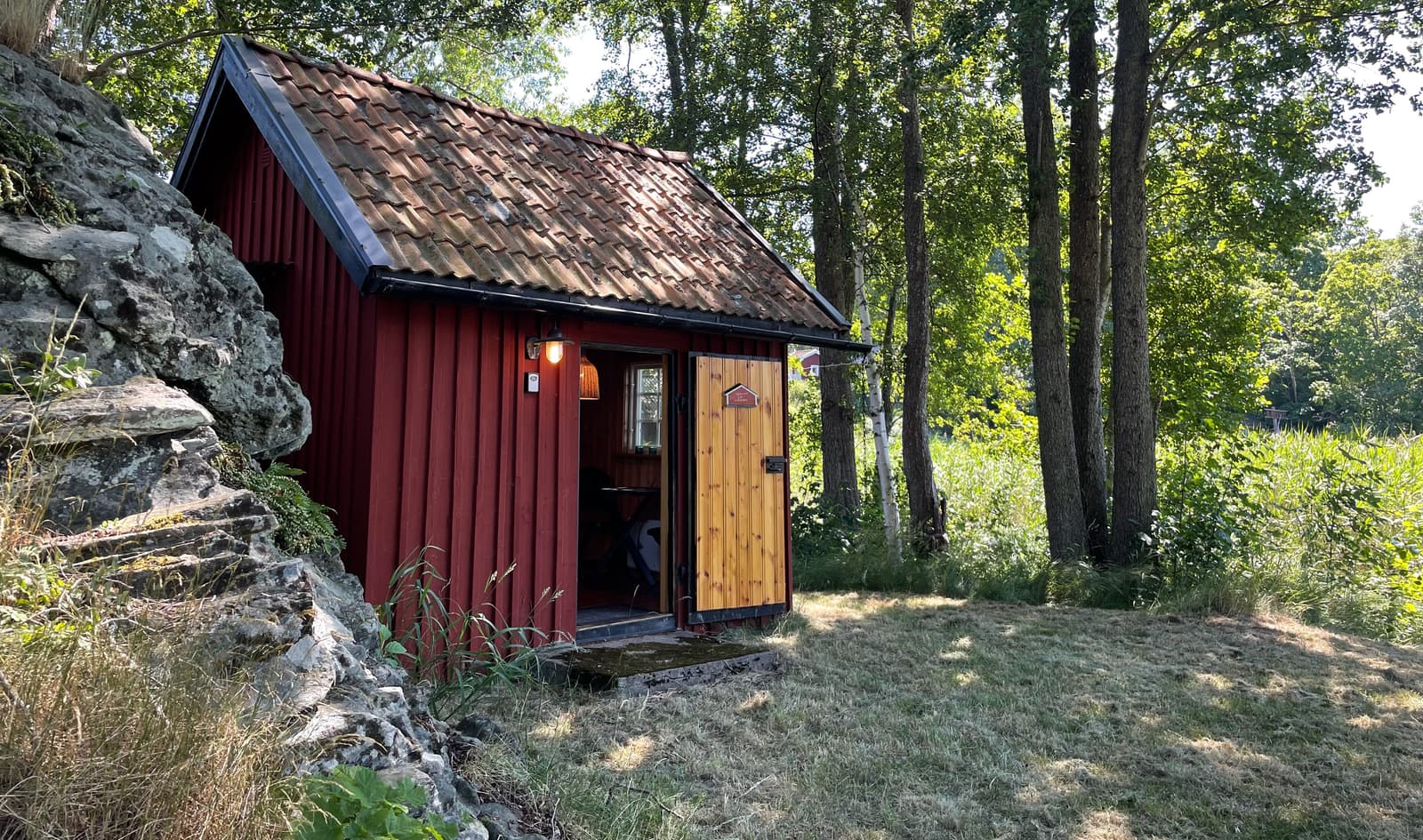 Tvättstugan Köpmannebro: Unikt boende vid Dalslands Kanals mötesplats