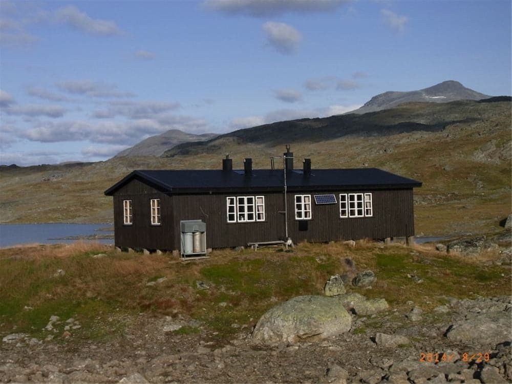 Hukejaure Fjällstuga – En fristad i Lapplands vidsträckta vyer längs Nordkalottleden