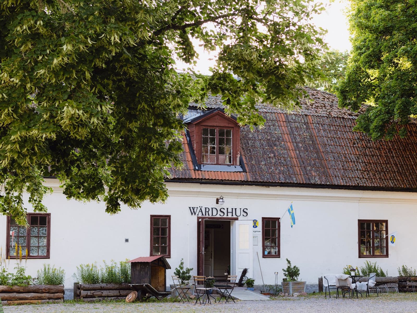 Gysinge Värdshus: Vid Dalälvens famn i Färnebofjärden