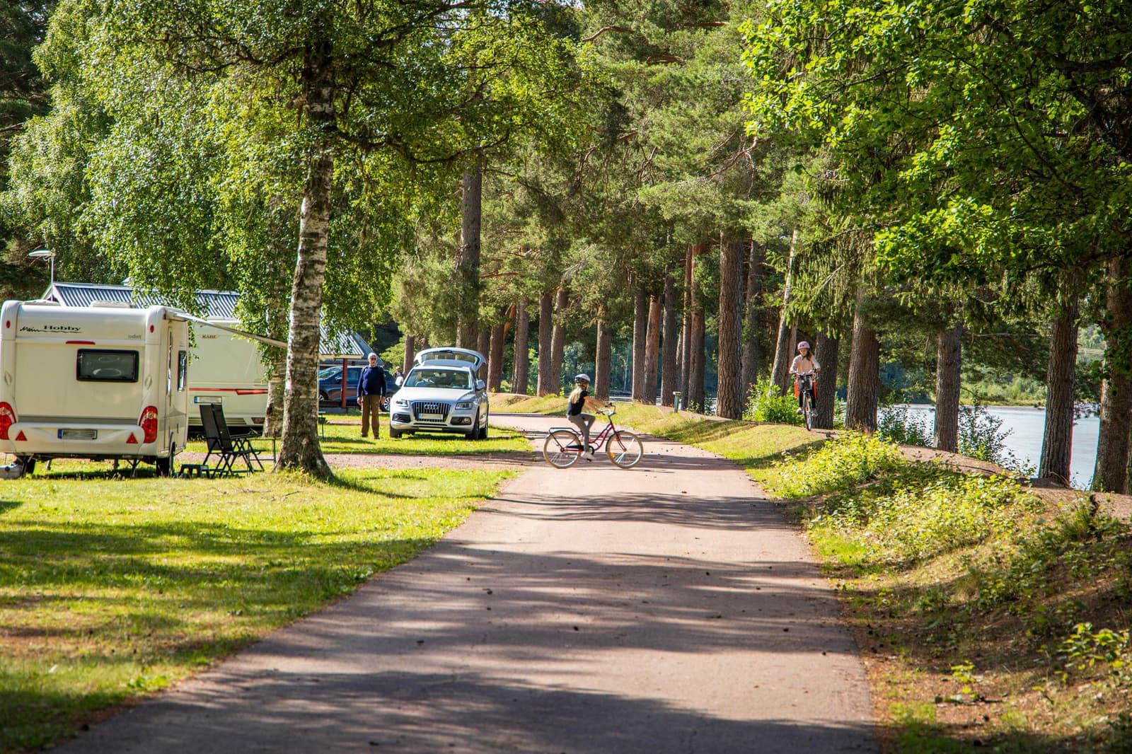 Älvdalens Camping: Lugn och natur vid Dalälvens strandbankar