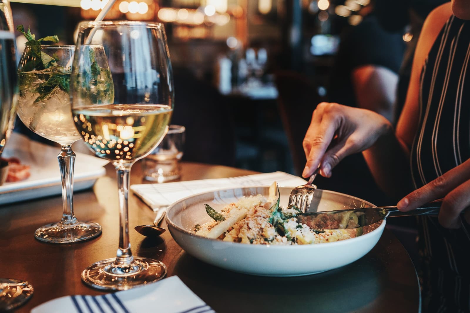 The Box Restaurant: En Kulinarisk Resa genom Östgötabygdens Hjärtland