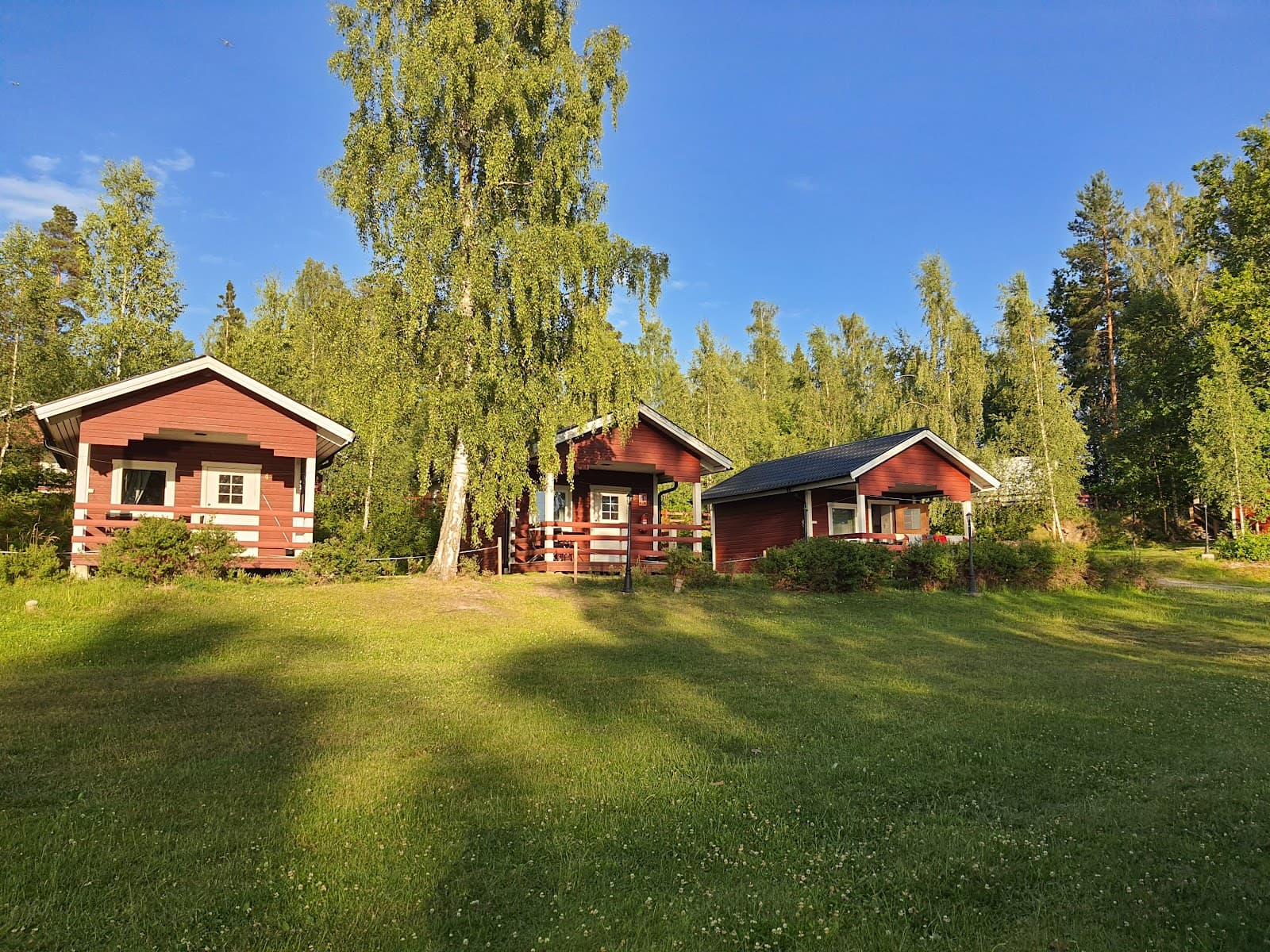 Småängens Camping: En idyllisk tillflyktsort vid Östergötlands lugna Lien