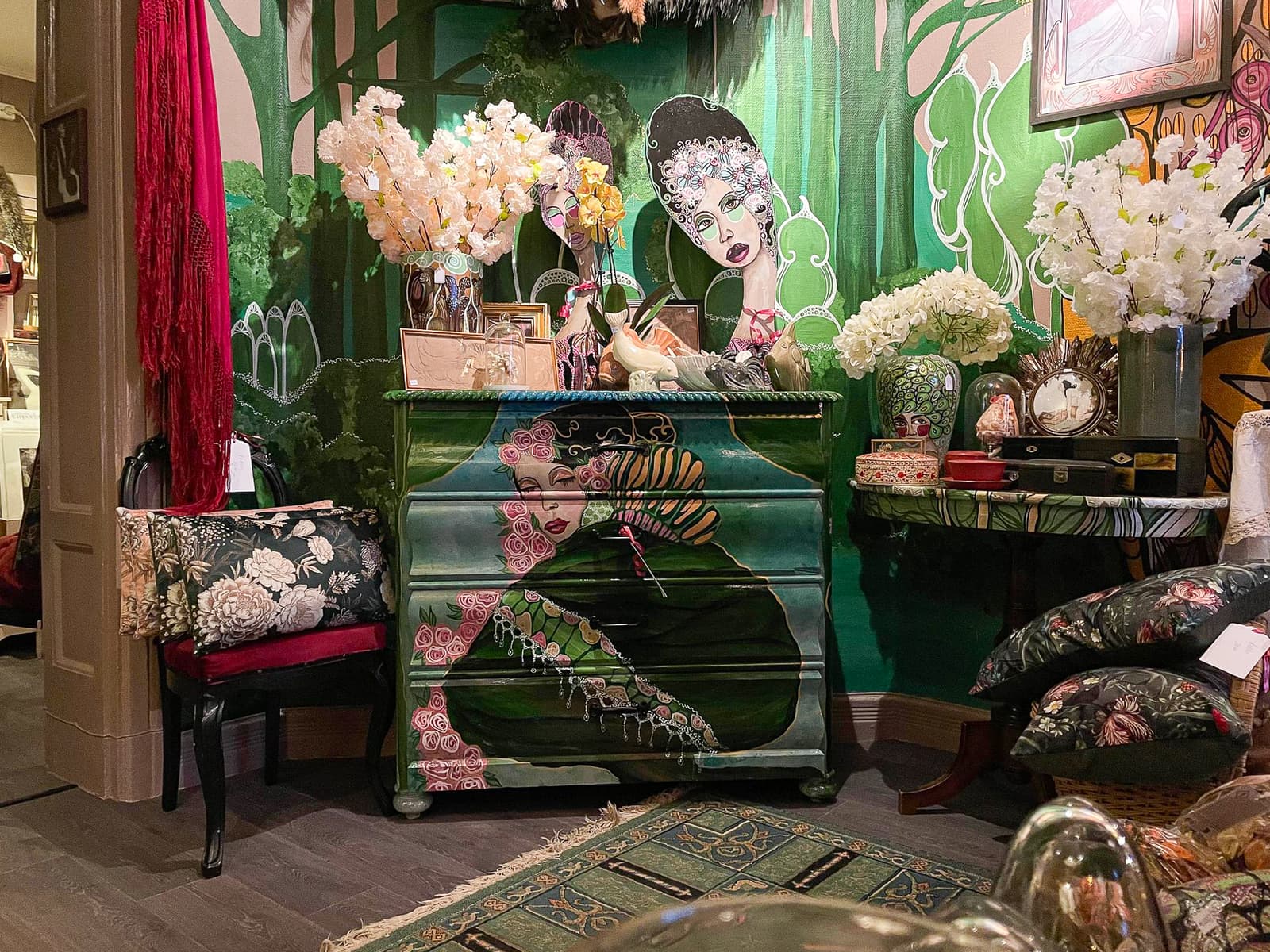Bohemian Emporium: Konst och Kuriosa vid Vänern