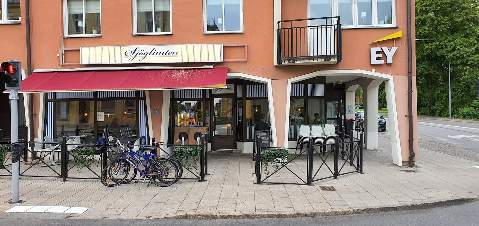 Sjöglimten: Smakupplevelser där Vättern möter Världen