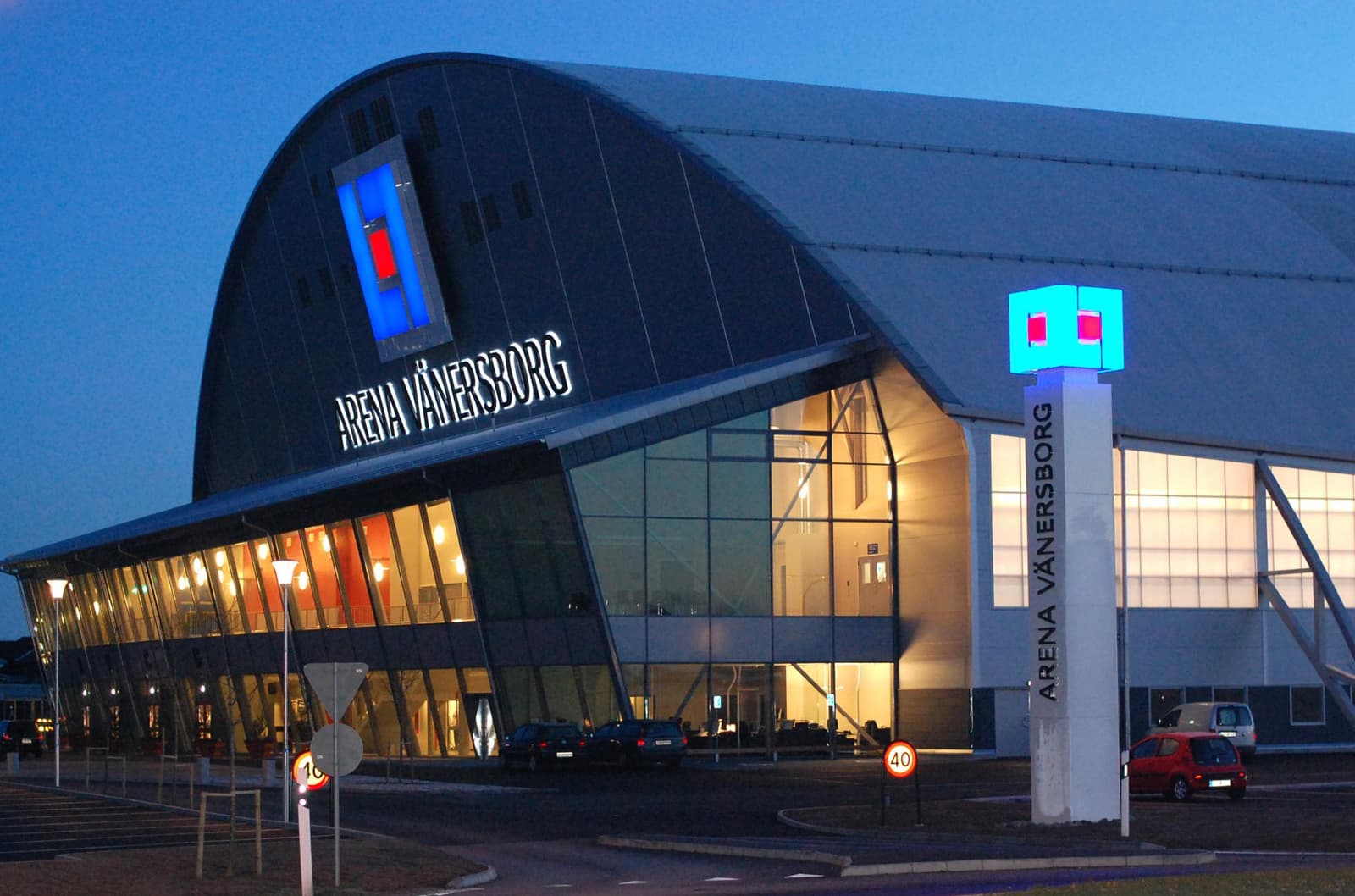 Arena Vänersborg: Isglädje för alla