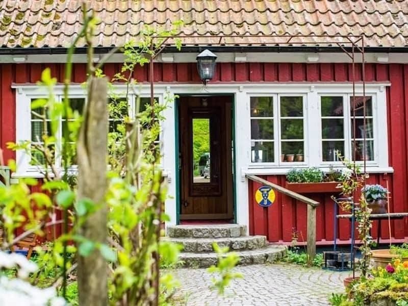 Vallåsens Värdshus: Harmoni i Hallandsåsens grönska