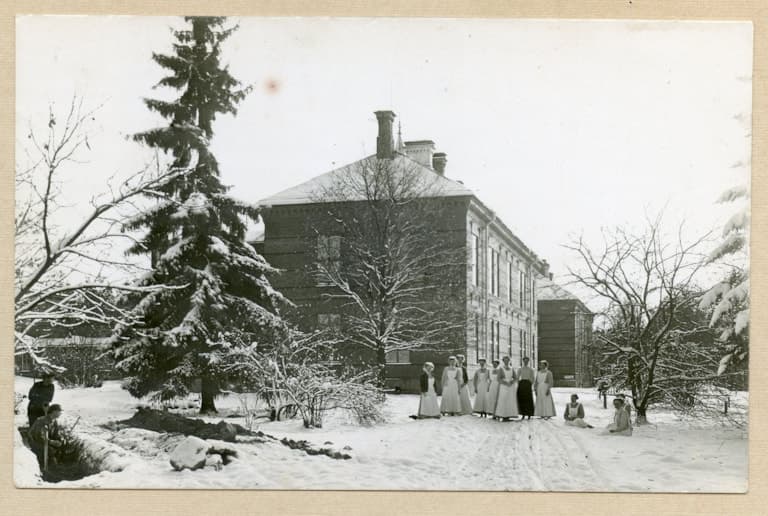 Faluns Medicinhistoriska Museum: Från Sjukdom till Hälsa i Gruvstaden
