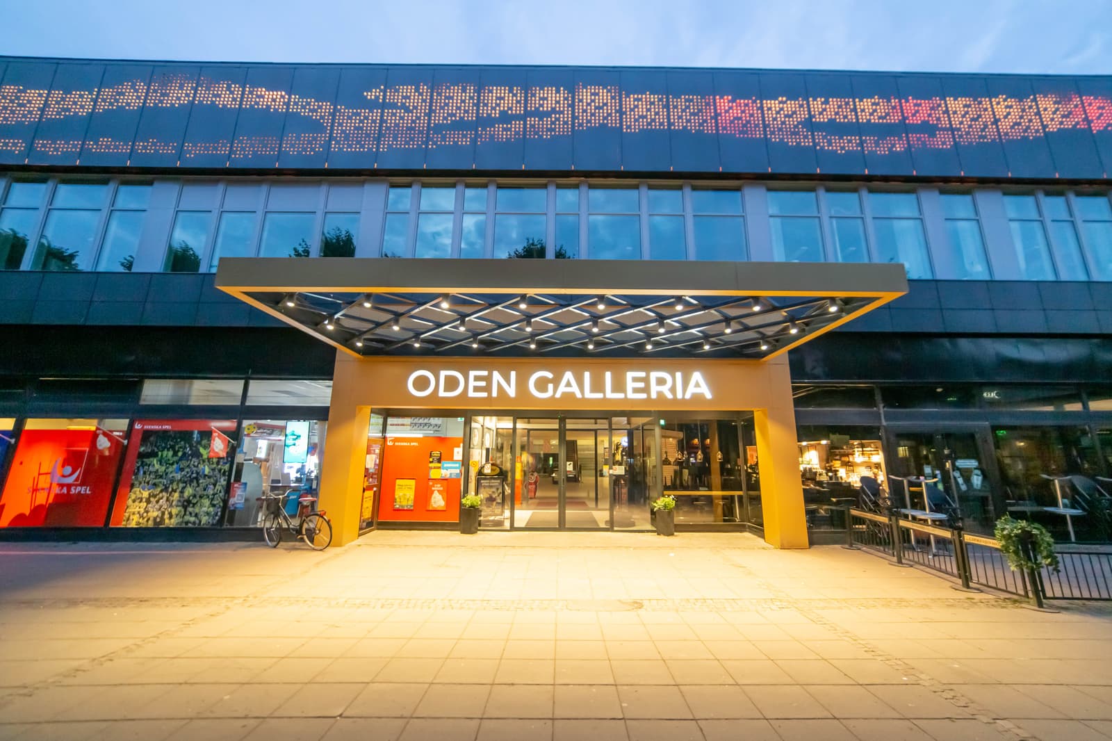 Odenhuset: Trollhättans Kommersiella Mittpunkt