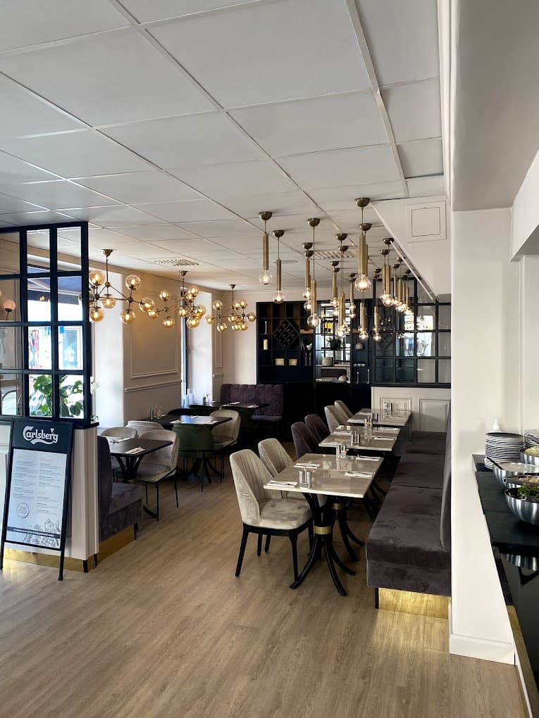 Restaurang Rhodos: En kulinarisk bro till Grekland vid Vänerns strand i Lidköping